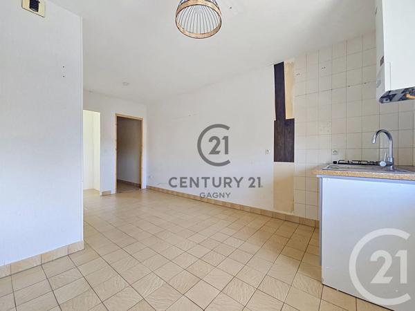 Immeuble à vendre  160 m 2   GAGNY  - 93