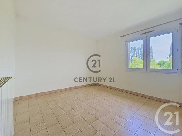 Immeuble à vendre  160 m 2   GAGNY  - 93