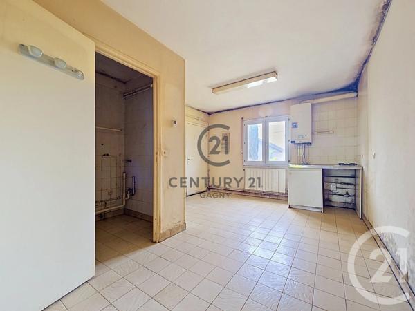 Immeuble à vendre  160 m 2   GAGNY  - 93
