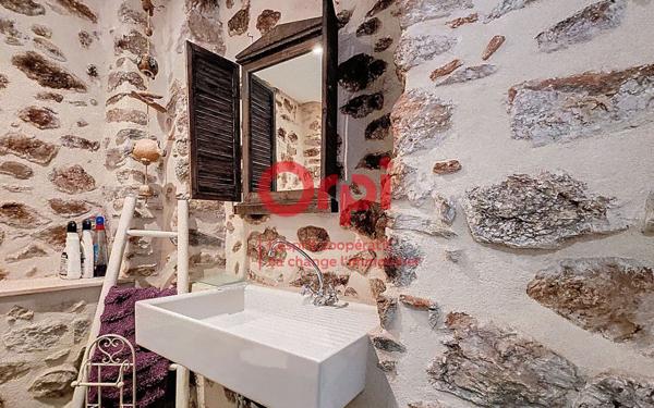 Maison à louer    3 pièces •  Villefranche-de-Conflent