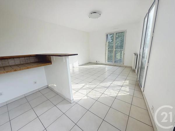 Appartement F2 à vendre  2 pièces - 41,12 m 2   PANTIN  - 93