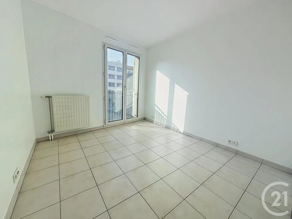 Appartement F2 à vendre  2 pièces - 41,12 m 2   PANTIN  - 93