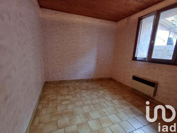 Maison 3 pièces de 57 m² à Pont-de-Labeaume (07380)