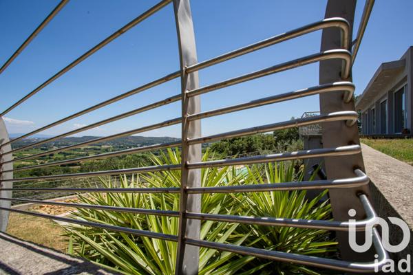 House for sale 6 rooms 196 m² Rochefort-du-Gard