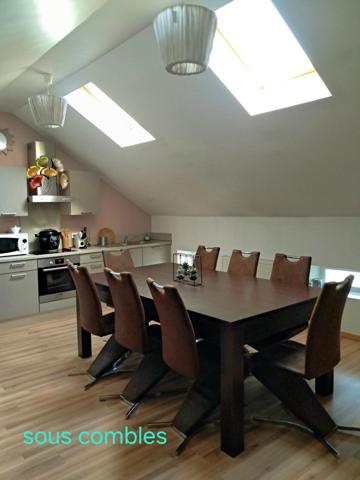 Immeuble composé d'appartements meublés prêts à louer !