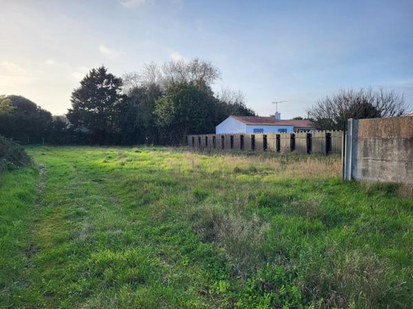 Terrain constructible de 770m²