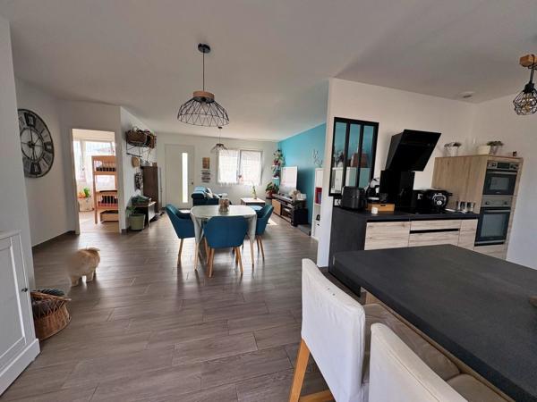 Vente                                                      Maison
                        
                     3 pièces                      72 m2                     à Anet