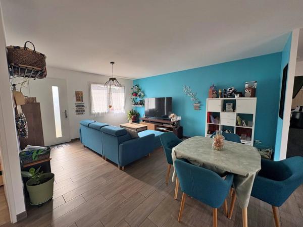 Vente                                                      Maison
                        
                     3 pièces                      72 m2                     à Anet