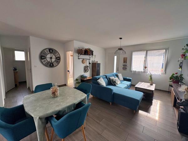 Vente                                                      Maison
                        
                     3 pièces                      72 m2                     à Anet