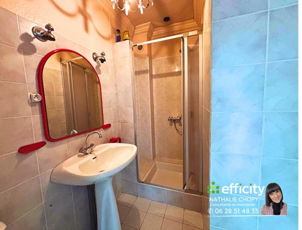 Local Commercial 8 pièces - 215 m² Exclusivité efficity