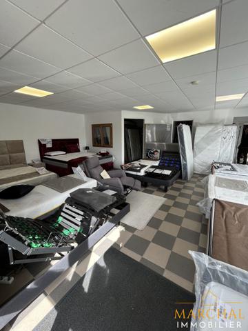 10% de rendement pour ces mûrs commerciaux sur un axe ultra passant.