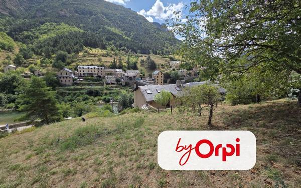 Maison à vendre    5 pièces • 114,78 m2 Mas-Saint-Chély