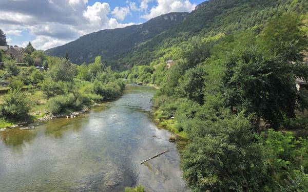 Maison à vendre    5 pièces • 114,78 m2 Mas-Saint-Chély