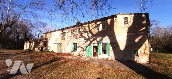 Propriété à Vendre à Saint-Martin-de-Crau (13310) en Bouches-du-Rhône (13)

Nous vous présent...