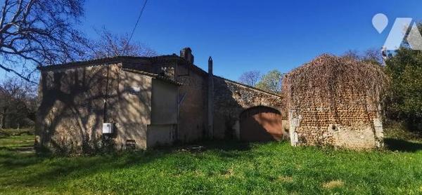 Propriété à Vendre à Saint-Martin-de-Crau (13310) en Bouches-du-Rhône (13)

Nous vous présent...