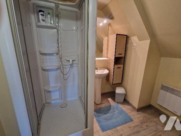 BARENTIN, longère en colombages d'~230m² sur terrain d'~3089 m², 7 chambres, garage.