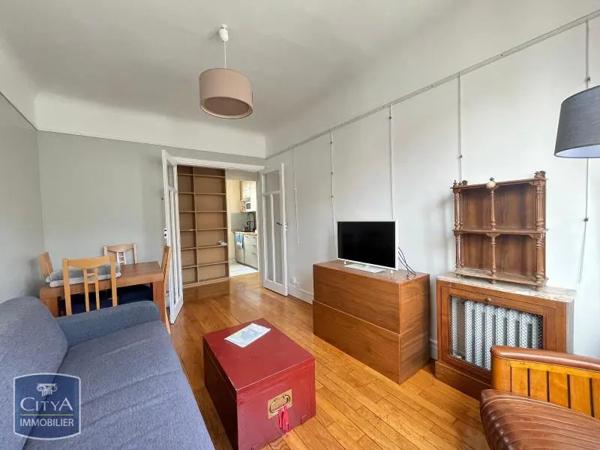 Appartement à louer 2 pièces 42.96m² Paris 18e Arrondissement (75018)