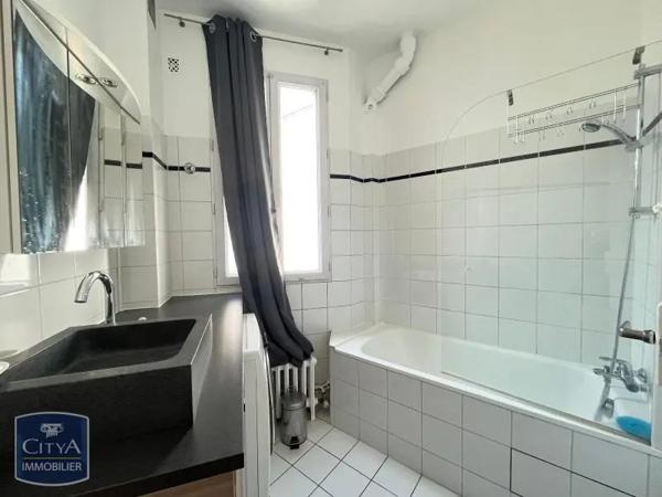 Appartement à louer 2 pièces 42.96m² Paris 18e Arrondissement (75018)