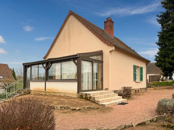 Maison à vendre 5 pièces LA CLAYETTE (71) - 94 m² - 2 chambres - sous-sol complet - véranda - terrain 548 m²