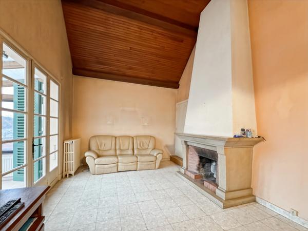 Maison à vendre 5 pièces LA CLAYETTE (71) - 94 m² - 2 chambres - sous-sol complet - véranda - terrain 548 m²