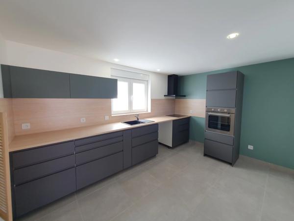 A découvrir cette Maison/Appartement aux prestations exceptionnelles au calme de 110,71m² habitable à STUTZHEIM !