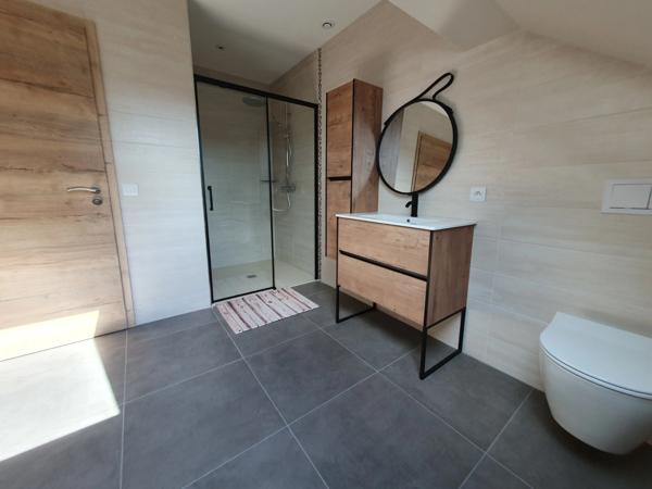 A découvrir cette Maison/Appartement aux prestations exceptionnelles au calme de 110,71m² habitable à STUTZHEIM !