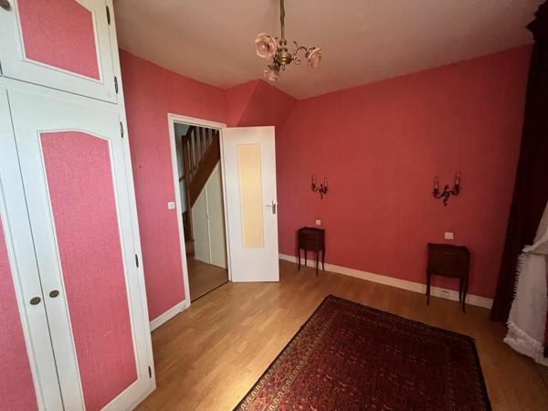 Maison à vendre    4 pièces • 103 m2 Carhaix-Plouguer