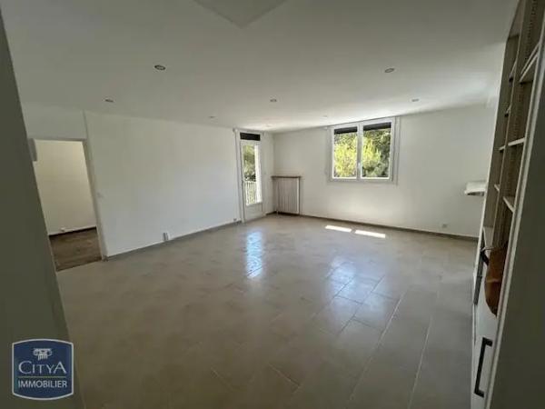 Appartement à louer 4 pièces 81.73m² Béziers (34500)