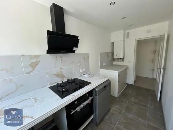 Appartement à louer 4 pièces 81.73m² Béziers (34500)