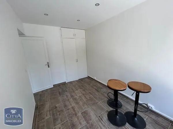 Appartement à louer 4 pièces 81.73m² Béziers (34500)