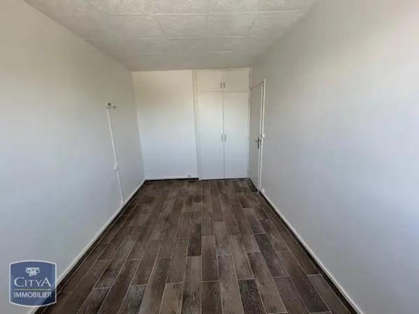 Appartement à louer 4 pièces 81.73m² Béziers (34500)