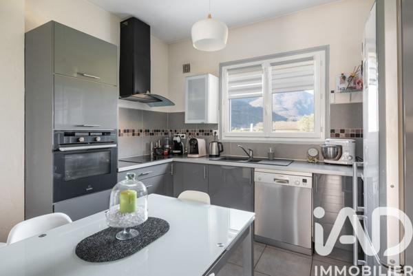 Maison à vendre 5 pièces 113 m² Noyarey