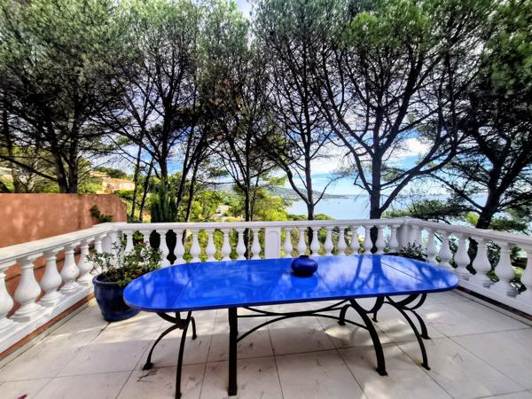SAINTE-MAXIME — VILLA D’EXCEPTION FACE AU GOLFE DE SAINT-TROPEZ