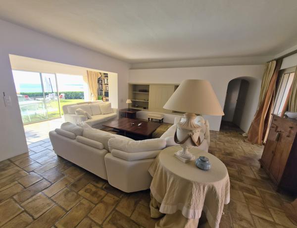SAINTE-MAXIME — VILLA D’EXCEPTION FACE AU GOLFE DE SAINT-TROPEZ