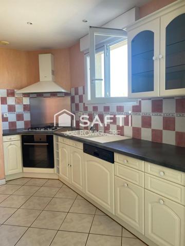 Maison avec terrain et dépendance