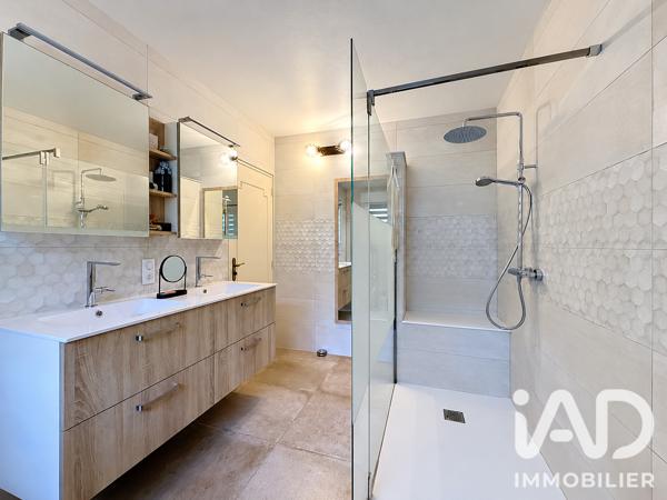Maison à vendre 6 pièces 150 m² Saint-Jean-sur-Moivre