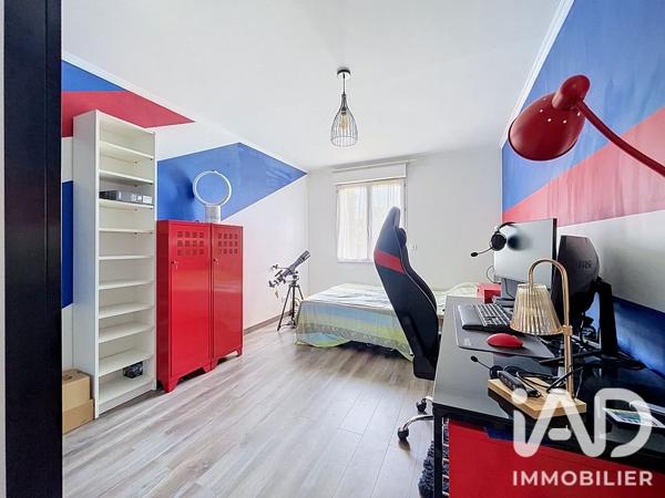 Maison à vendre 7 pièces 194,48 m² Osny
