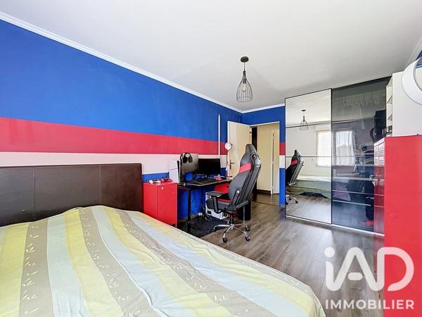 Maison à vendre 7 pièces 194,48 m² Osny