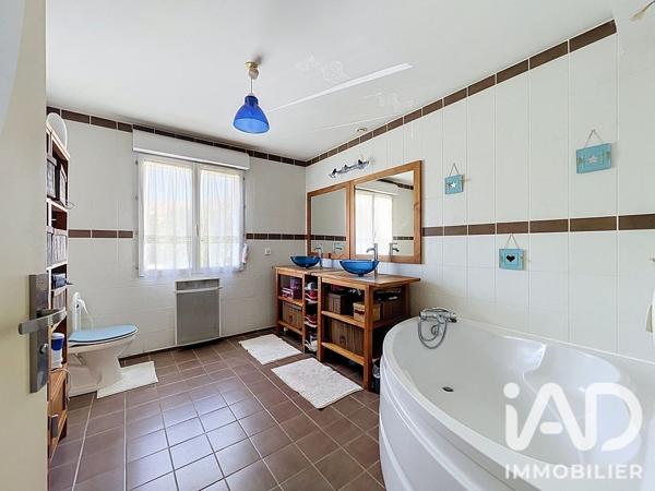 Maison à vendre 7 pièces 194,48 m² Osny