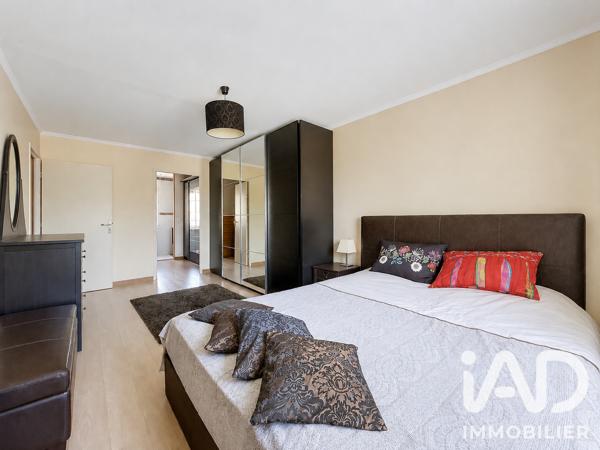 Maison à vendre 7 pièces 194,48 m² Osny
