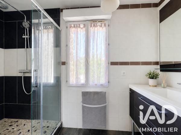 Maison à vendre 7 pièces 194,48 m² Osny