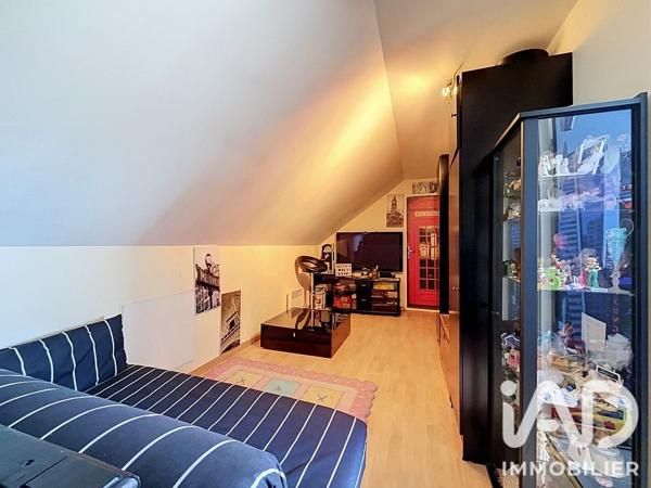 Maison à vendre 7 pièces 194,48 m² Osny