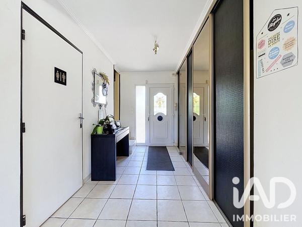 Maison à vendre 7 pièces 194,48 m² Osny