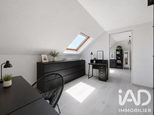 Maison à vendre 7 pièces 194,48 m² Osny