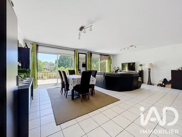 Maison à vendre 7 pièces 194,48 m² Osny