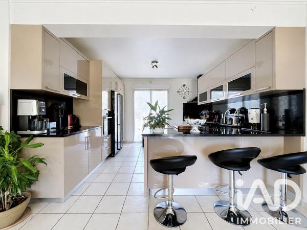 Maison à vendre 7 pièces 194,48 m² Osny