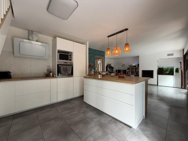 Maison de charme 160 m² sur 2 800 m² de terrain clos