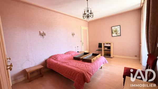 Maison à vendre 11 pièces 291 m² Roanne