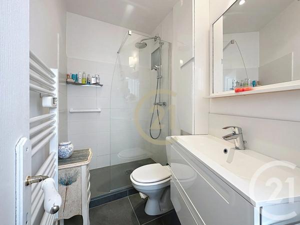 Appartement F3 à vendre  3 pièces - 63,84 m 2   VERSAILLES  - 78