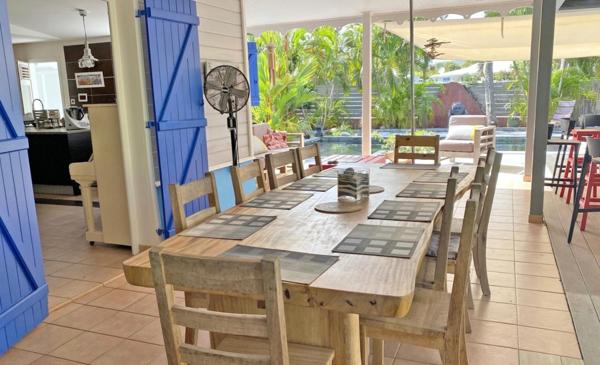 TRES BELLE VILLA AU FRANCOIS